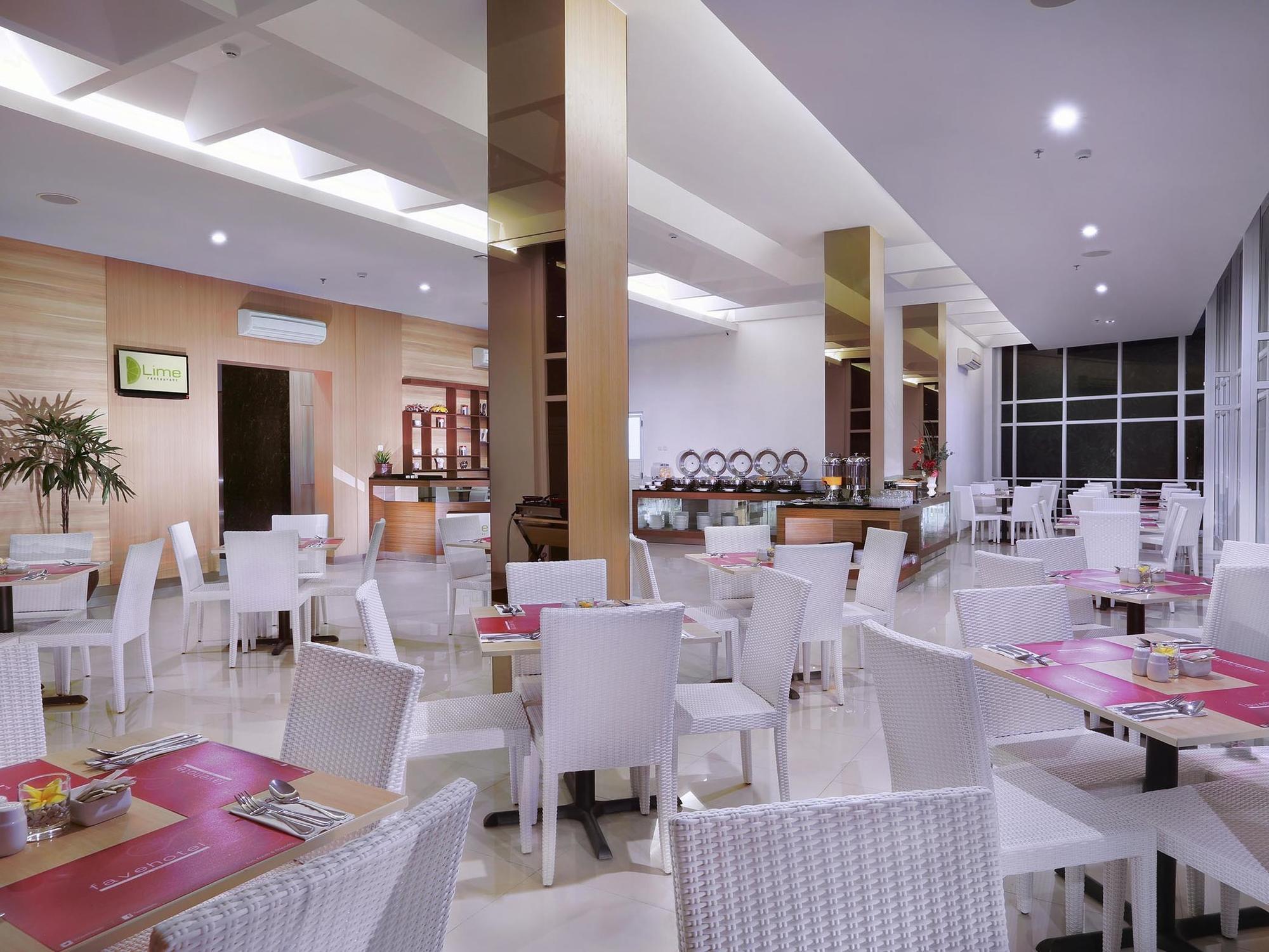 Favehotel Simpang Lima - Semarang Eksteriør billede