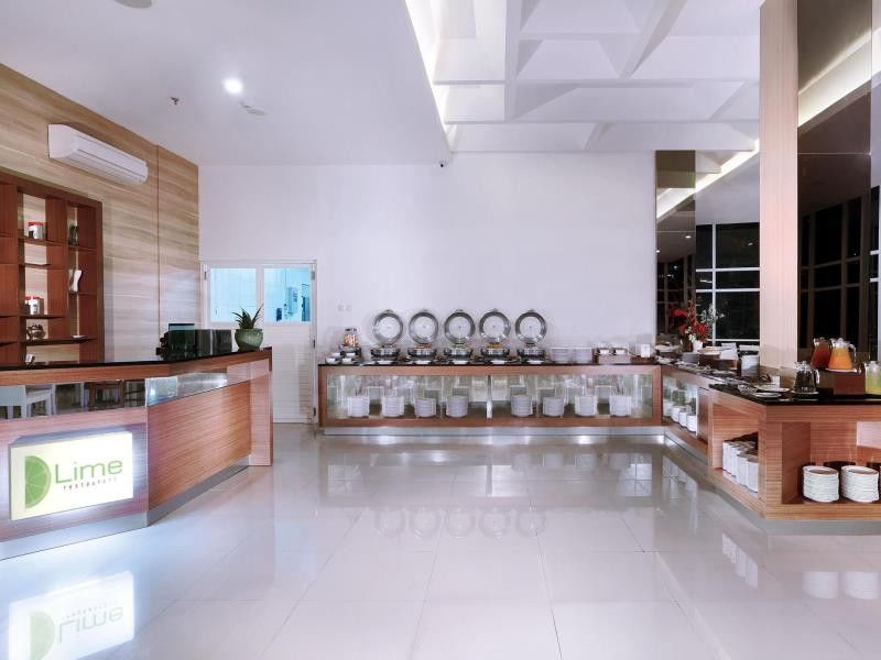 Favehotel Simpang Lima - Semarang Eksteriør billede