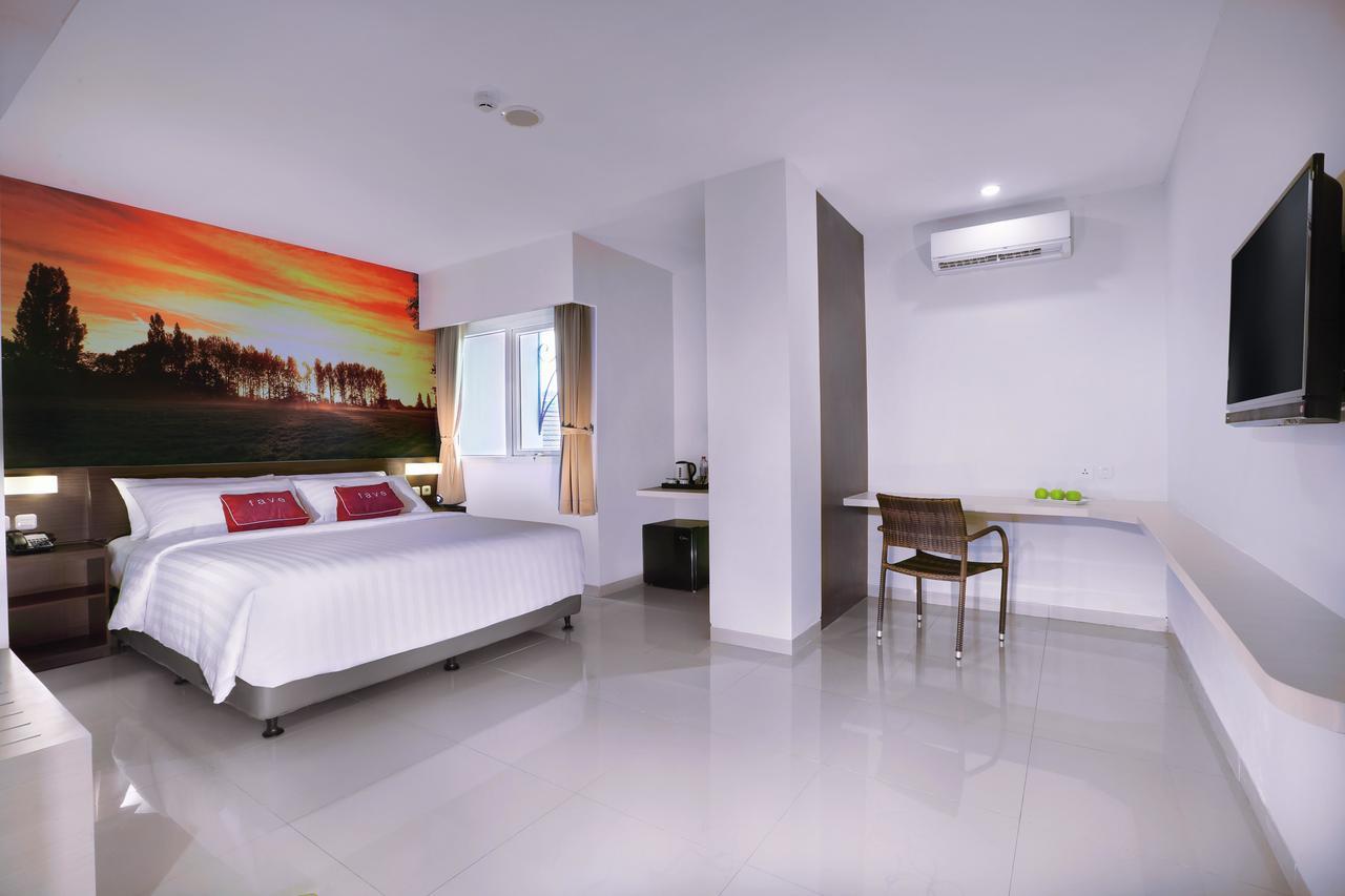 Favehotel Simpang Lima - Semarang Eksteriør billede
