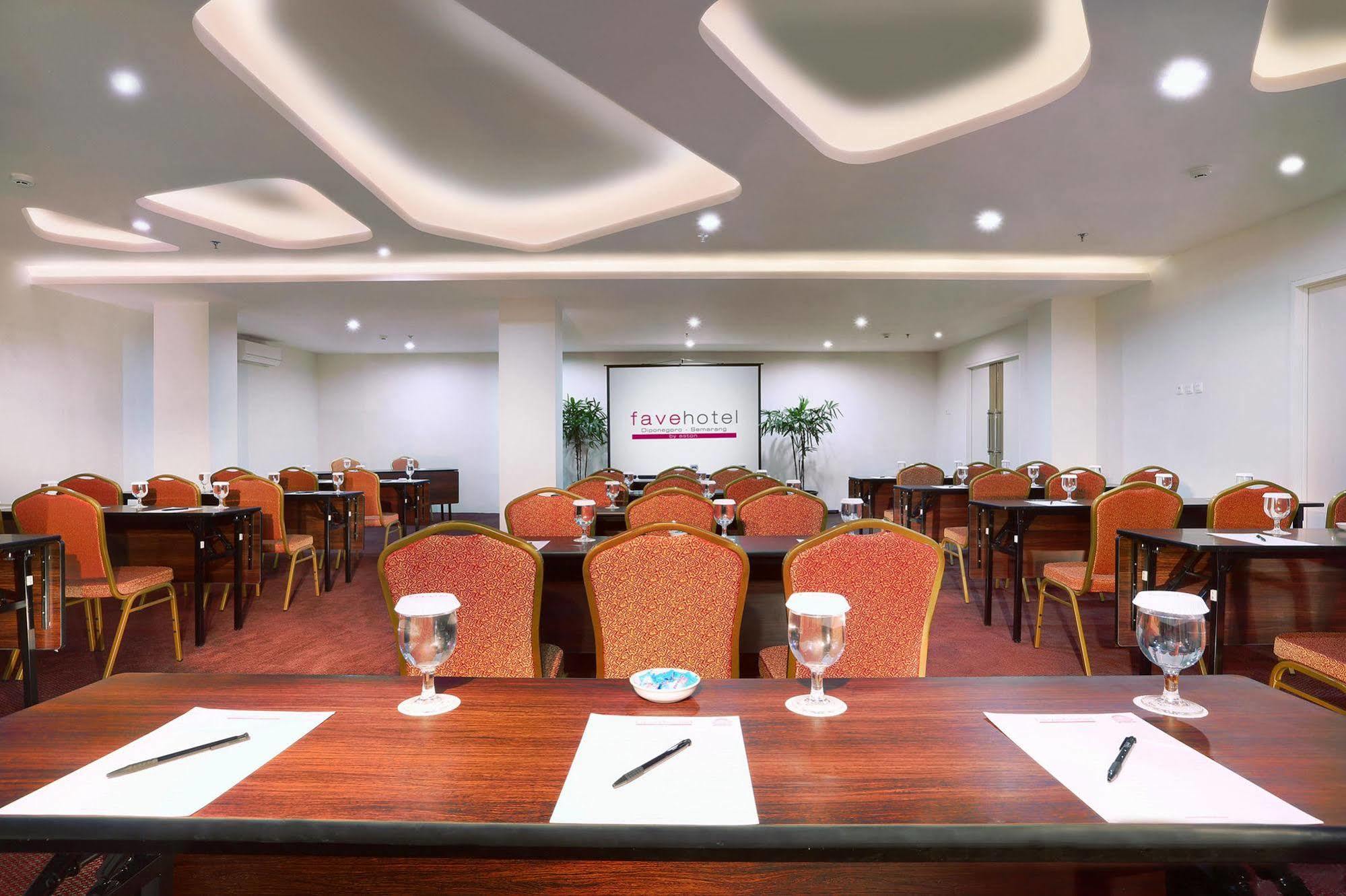 Favehotel Simpang Lima - Semarang Eksteriør billede