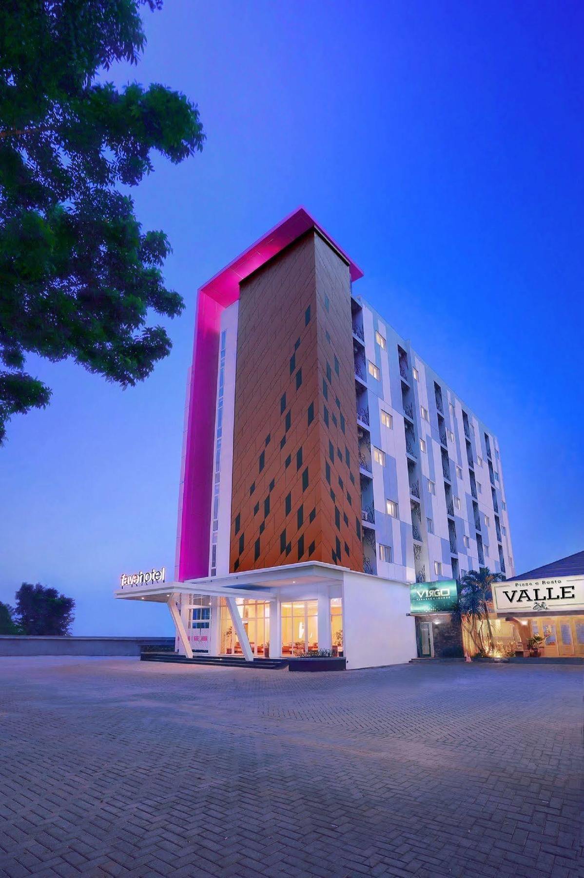 Favehotel Simpang Lima - Semarang Eksteriør billede