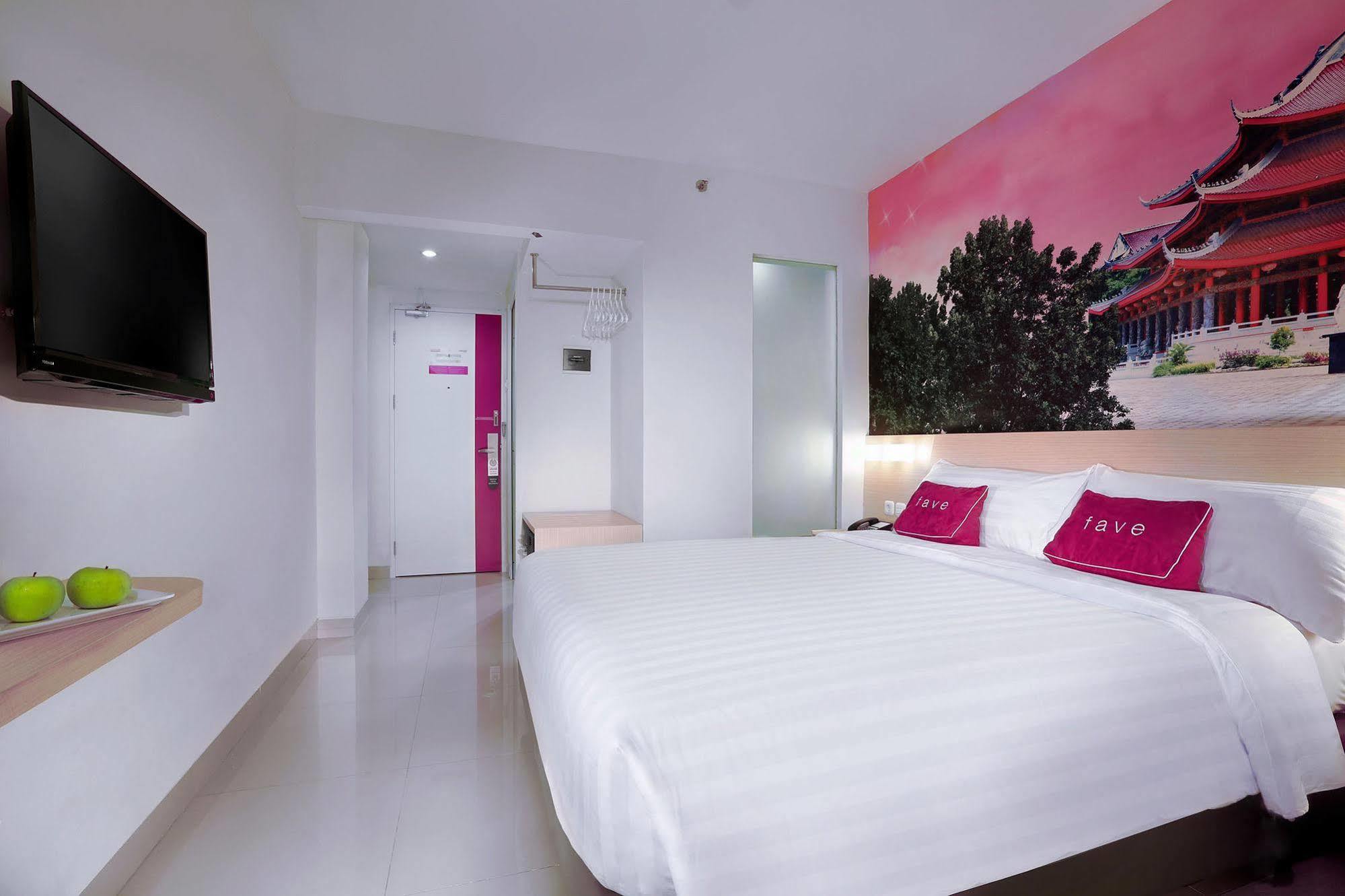 Favehotel Simpang Lima - Semarang Eksteriør billede